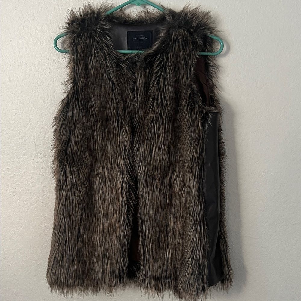Miss London Black Label Women's Faux Fur Lined Vest in Size S